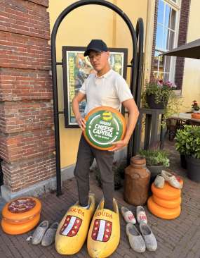 9F4808D8-85D6-4788-BBDA-D8404E1D30F6_1_105_c